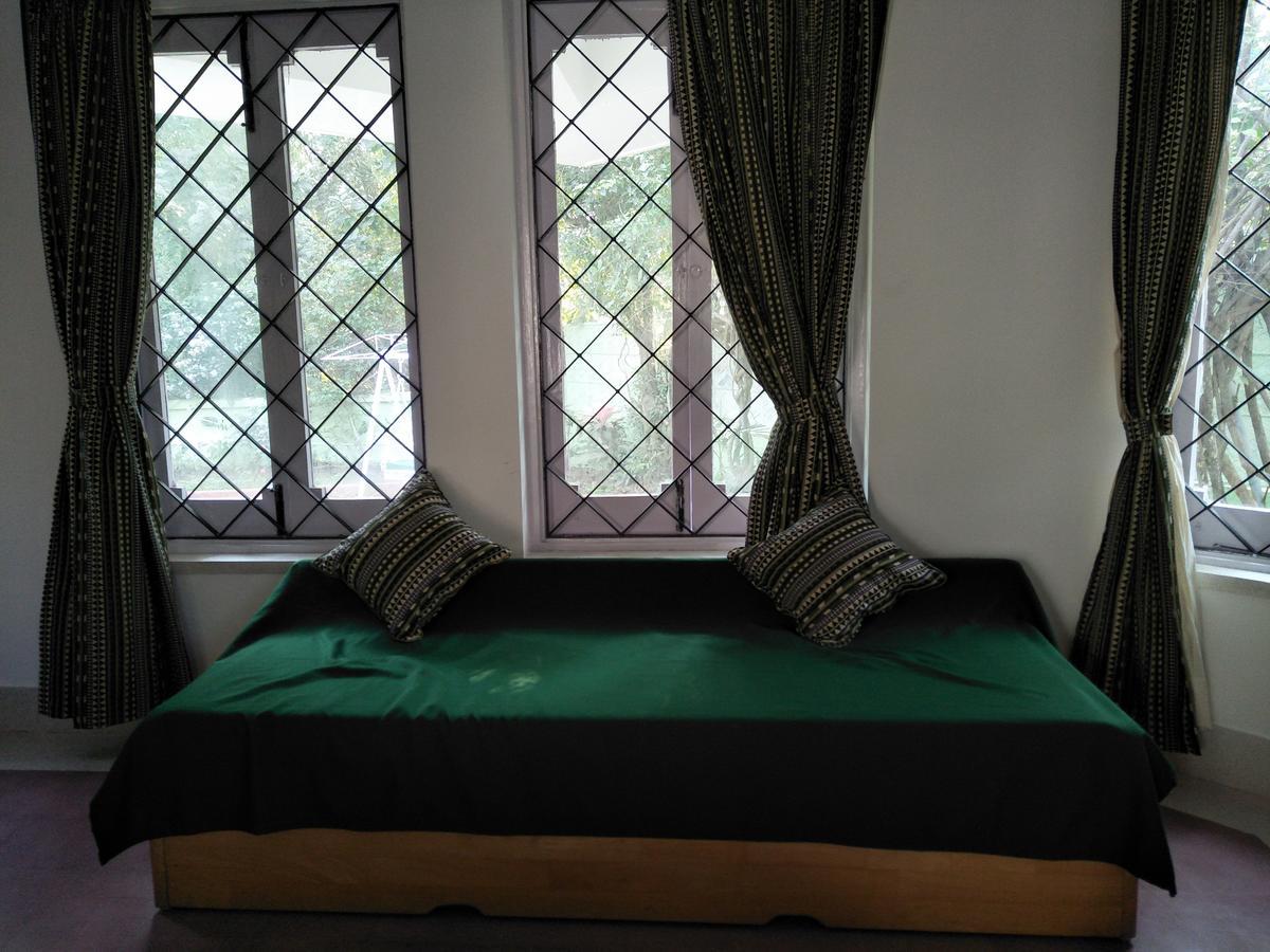 Aayesh Bed & Breakfast Shānti Niketan Extérieur photo